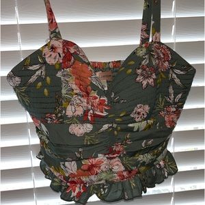 Super cute BOG COLLECTIVE TOP